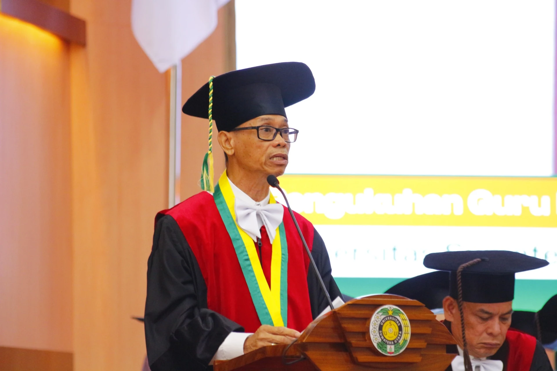 USU Rector Inaugurates Another FMIPA USU Professor